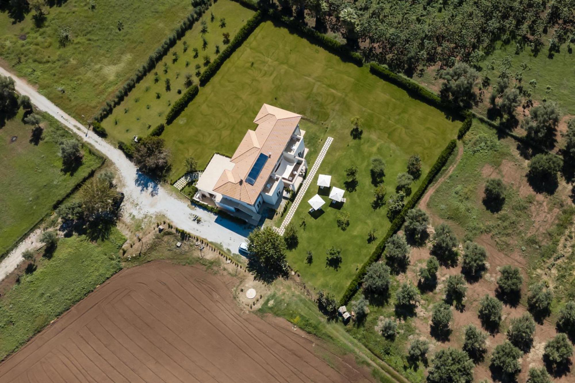ריקאדי Villa Eirene מראה חיצוני תמונה