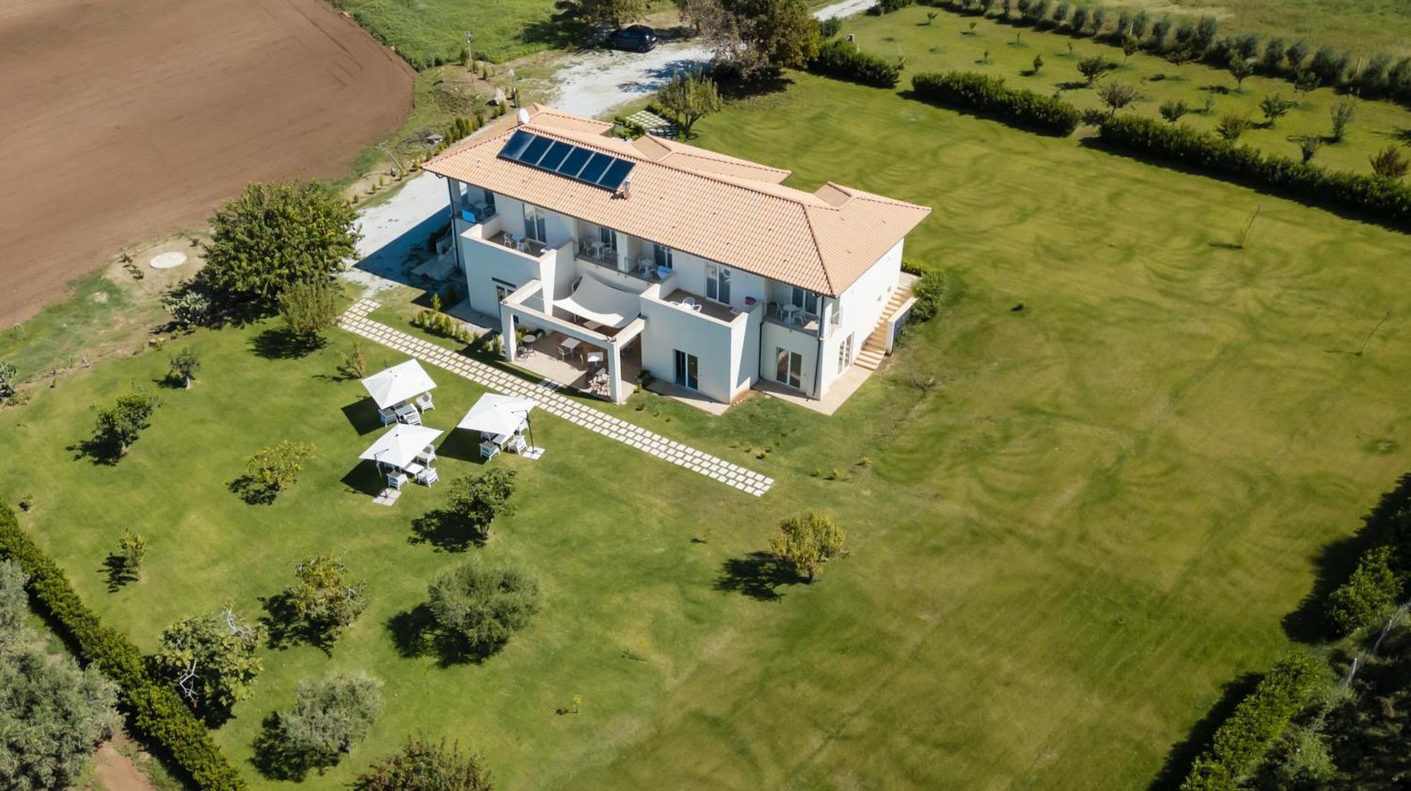 ריקאדי Villa Eirene מראה חיצוני תמונה